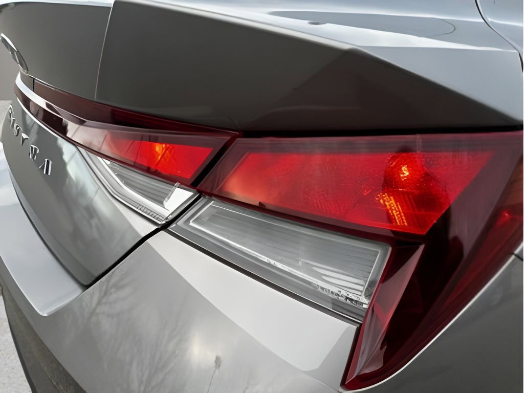 Used 2023 Hyundai Elantra SEL w/ Convenience Package image 31