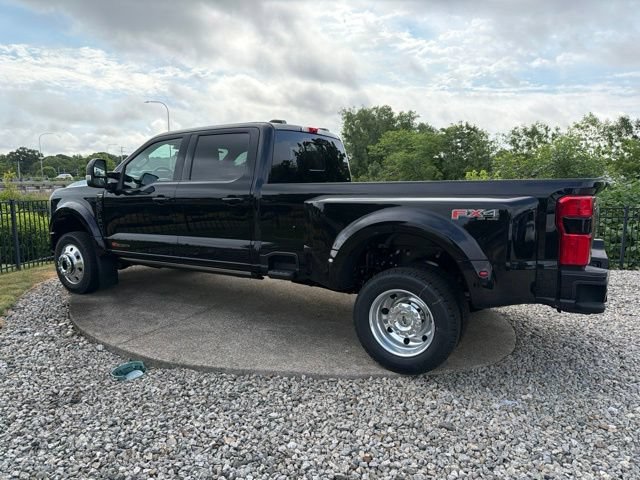New 2026 Ford F450 Platinum w/ FX4 Off-Road Package AWD/4WD image 6