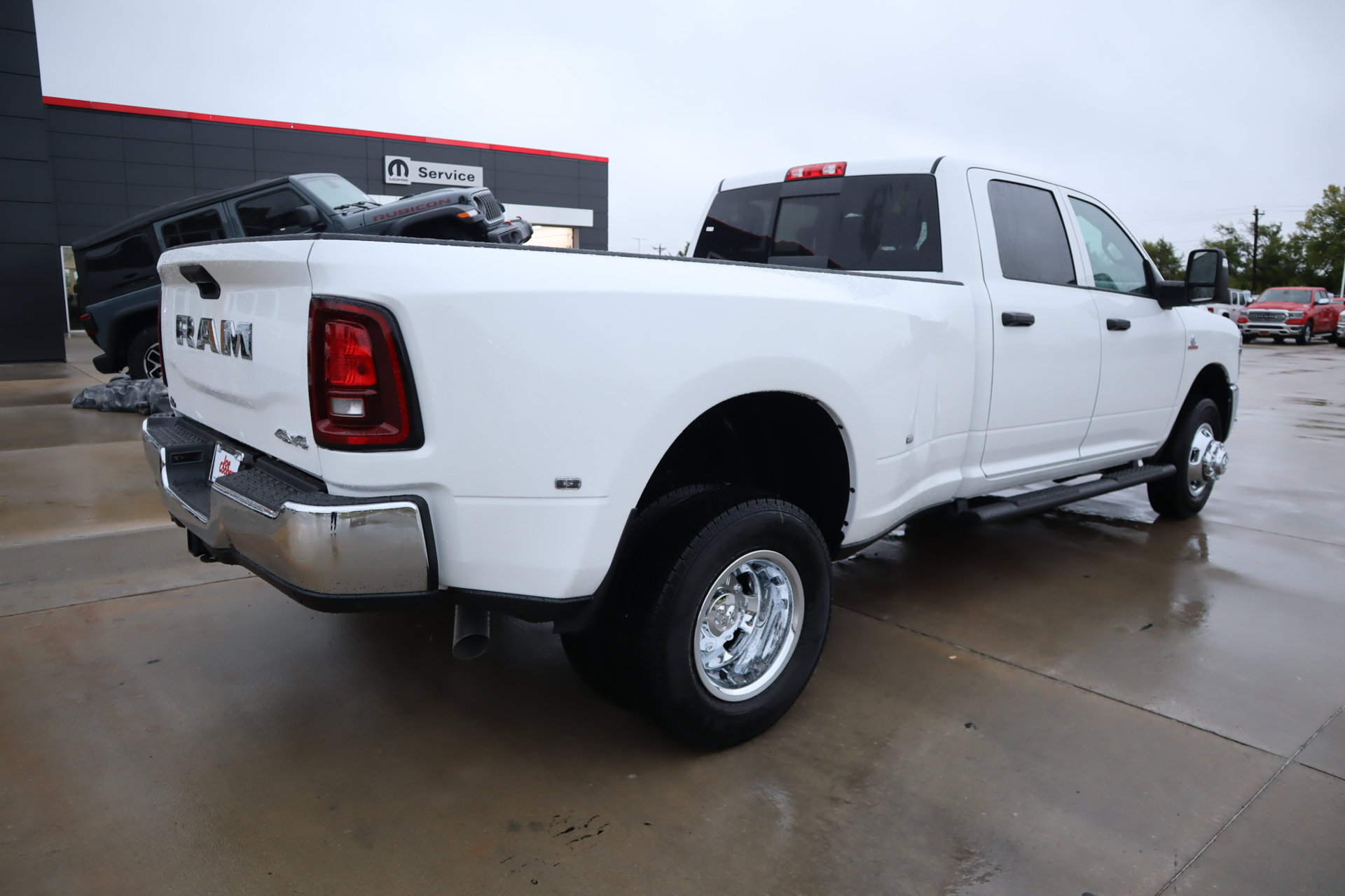 New 2027 RAM 3500 Tradesman AWD/4WD image 21