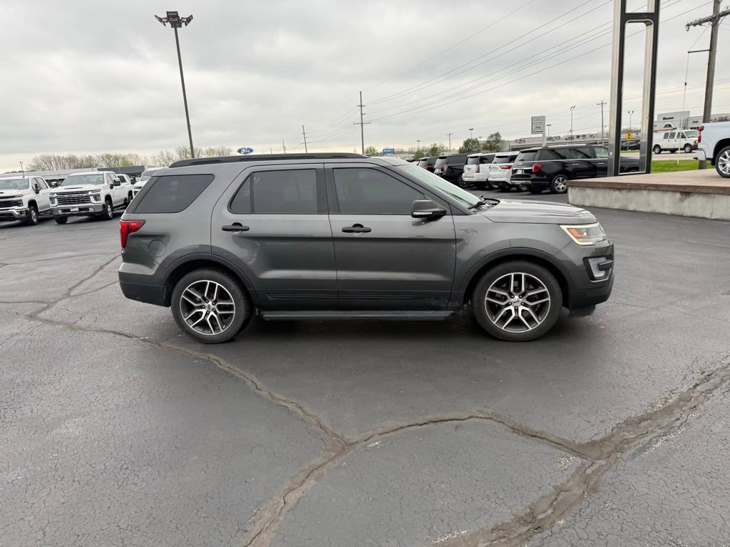 Used 2017 Ford Explorer Sport w/ Equipment Group 401A AWD/4WD image 6