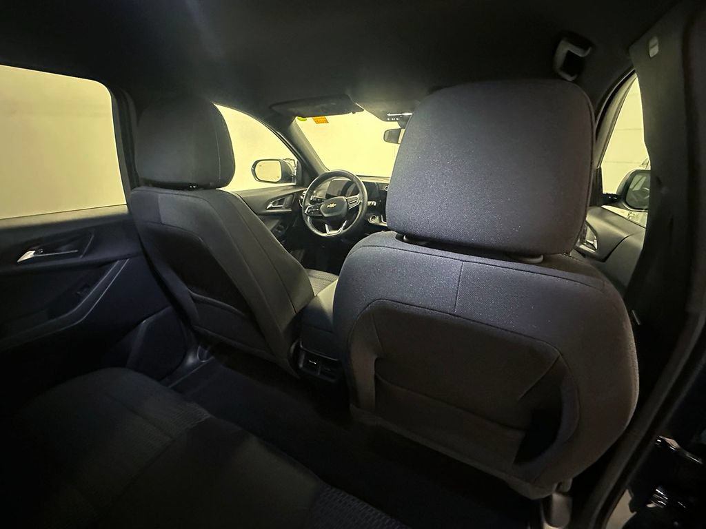 Used 2026 Chevrolet Equinox LT AWD/4WD image 23