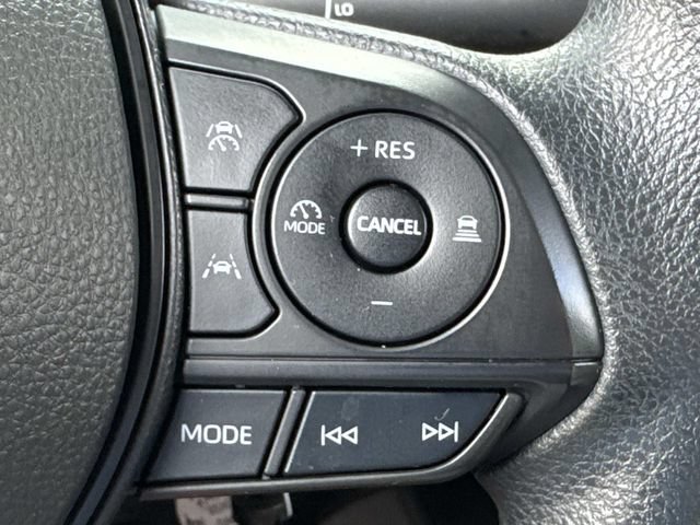 Used 2023 Toyota Corolla Cross L FWD image 27