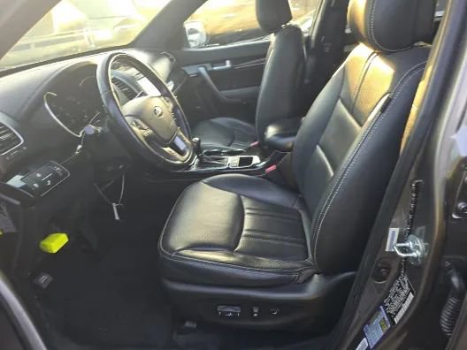 Used 2015 Kia Sorento SX image 13