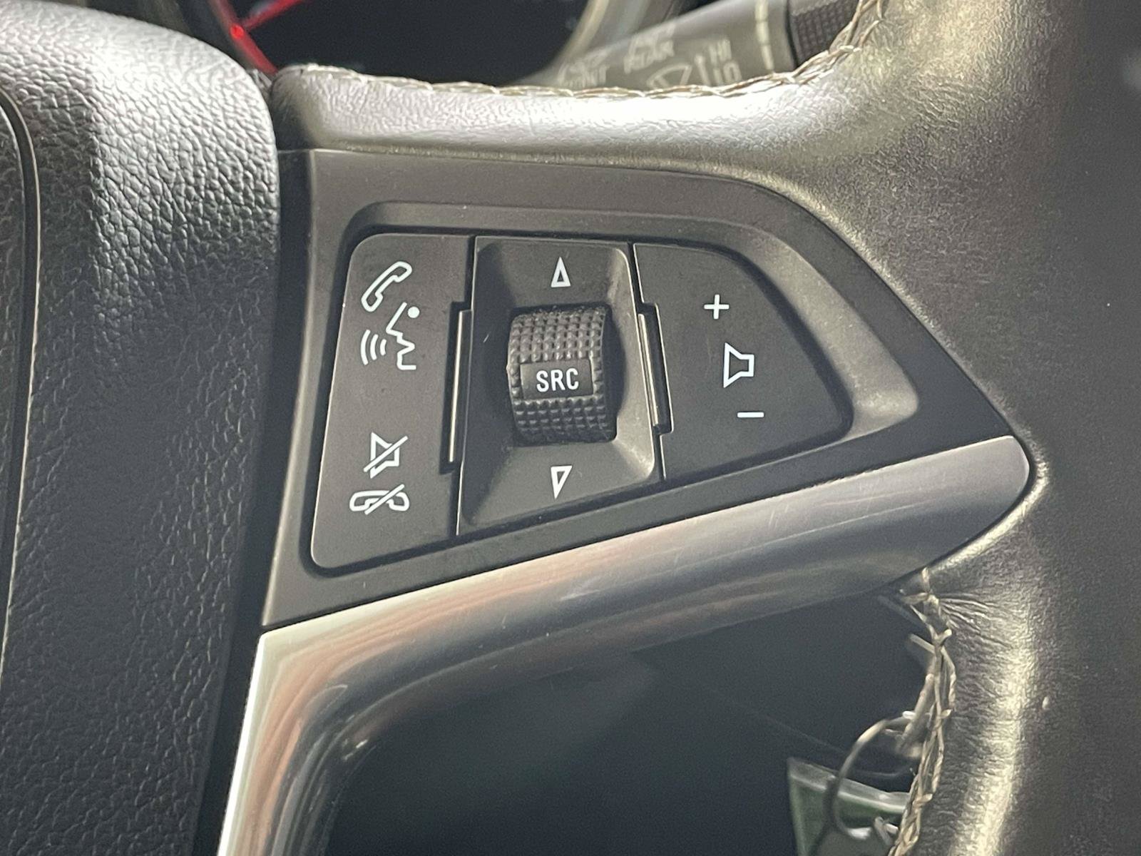 Used 2015 Buick Encore Convenience FWD image 20