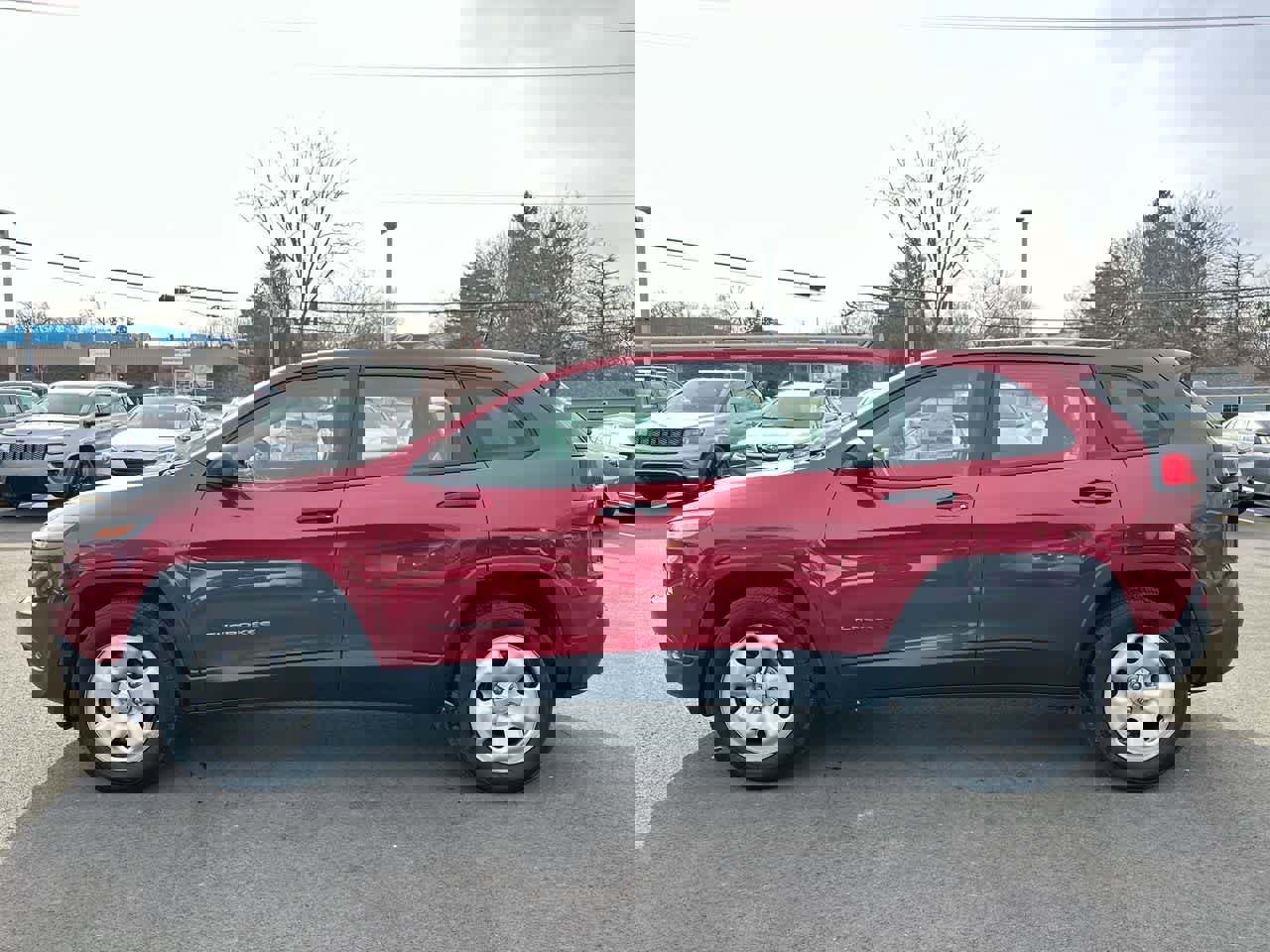 Used 2017 Jeep Cherokee Sport image 10