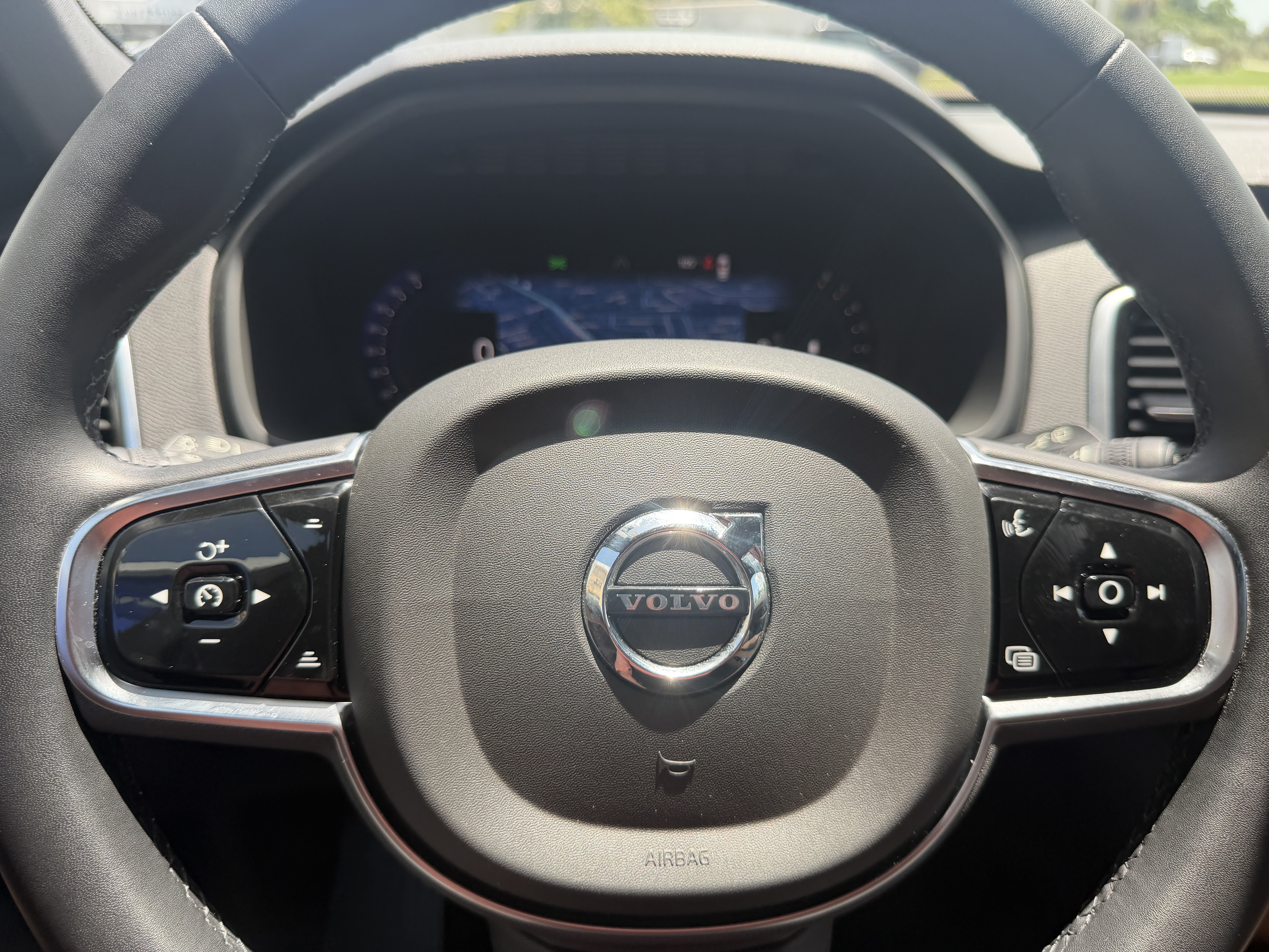 Certified 2023 Volvo XC90 B5 Plus w/ Protection Package Premier AWD/4WD image 31