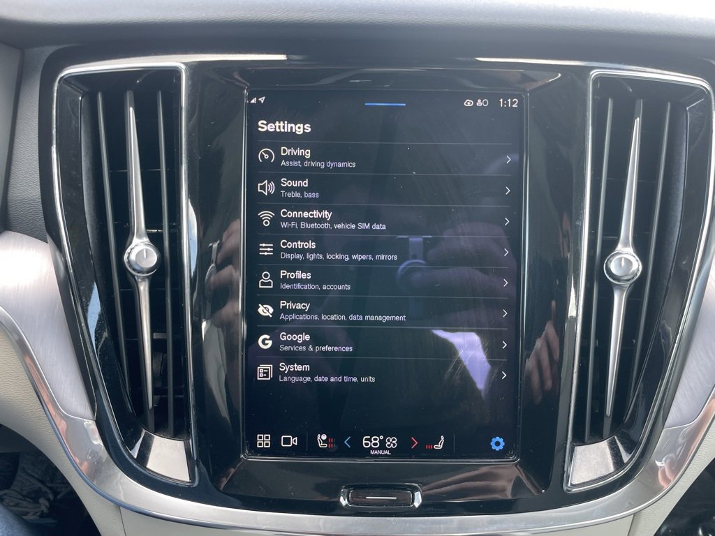 Used 2024 Volvo S60 B5 Core image 16