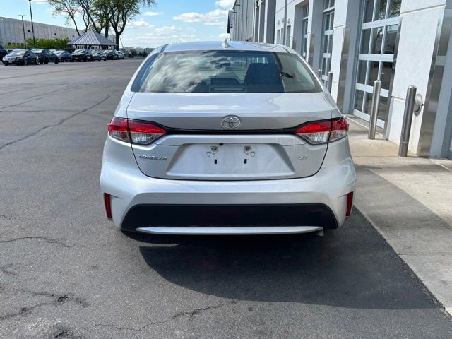Used 2020 Toyota Corolla LE FWD image 4