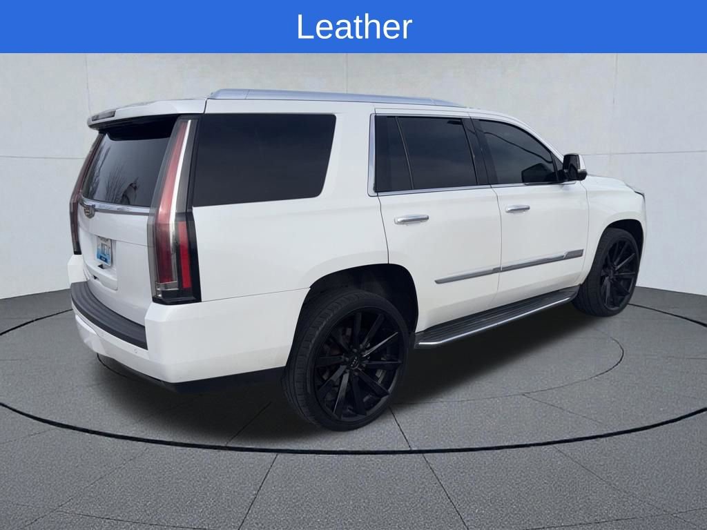 Used 2016 Cadillac Escalade Luxury AWD/4WD image 6