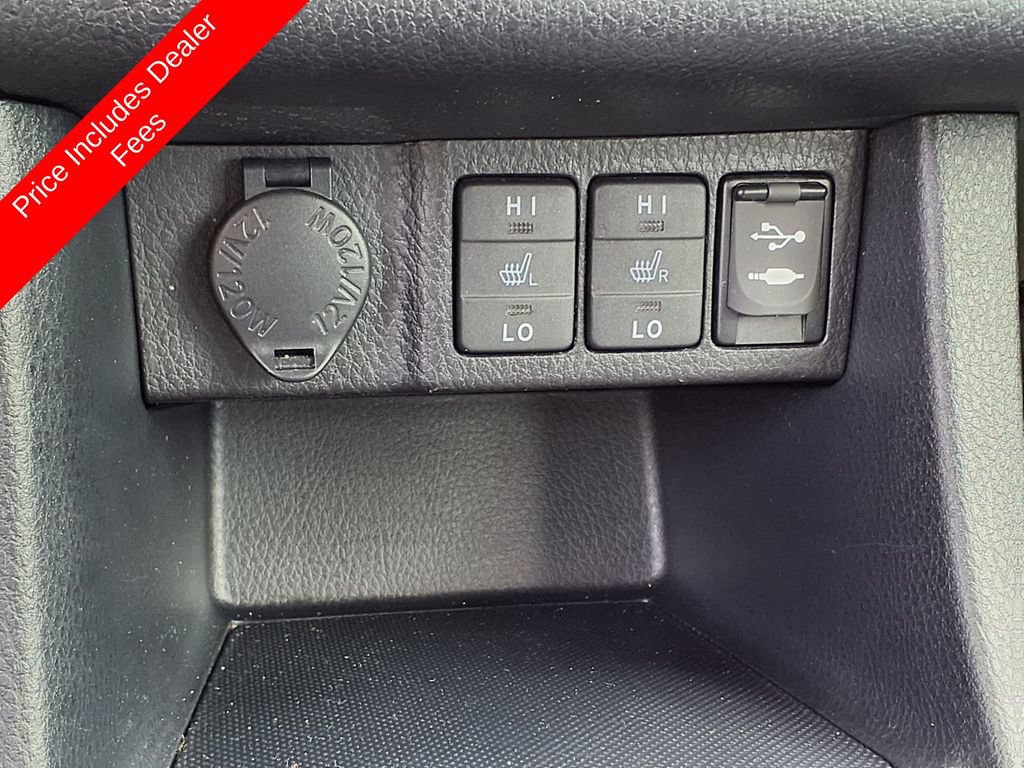 Used 2018 Toyota Corolla XLE FWD image 25