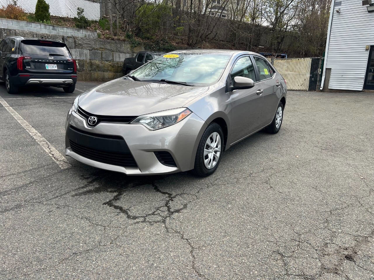 Used 2014 Toyota Corolla LE FWD image 4