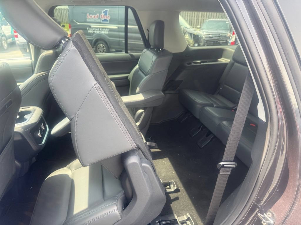 New 2026 Ford Expedition Active AWD/4WD image 32