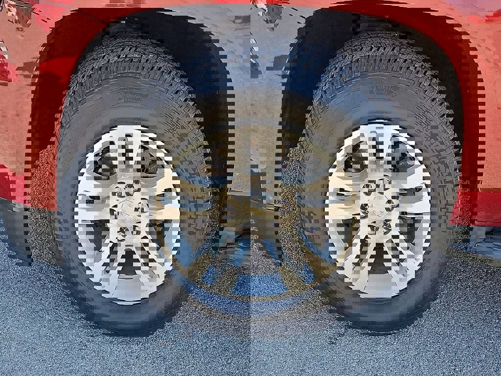 Used 2017 Chevrolet Tahoe LT image 13