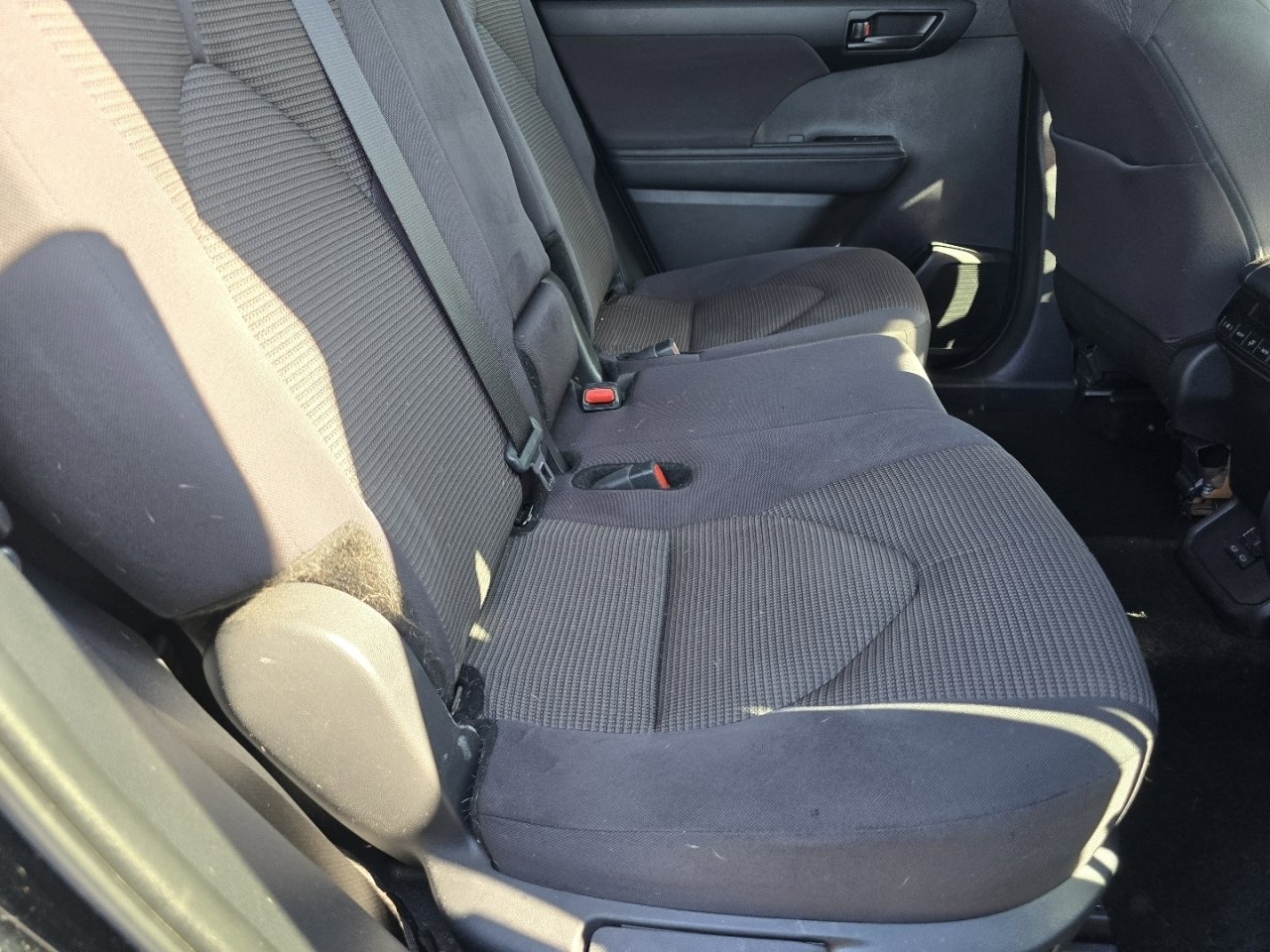 Certified 2025 Toyota Highlander LE image 15