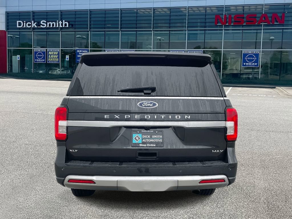 Used 2023 Ford Expedition Max XLT image 5