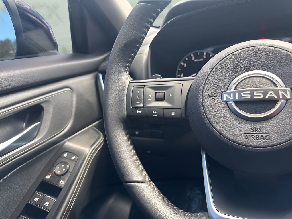 Used 2024 Nissan Rogue SV w/ SV Premium Package AWD/4WD image 14