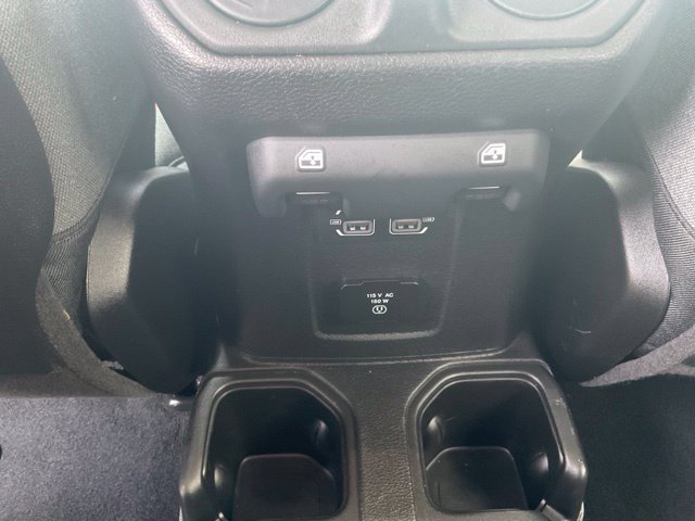Used 2026 Jeep Wrangler Unlimited Rubicon AWD/4WD image 12