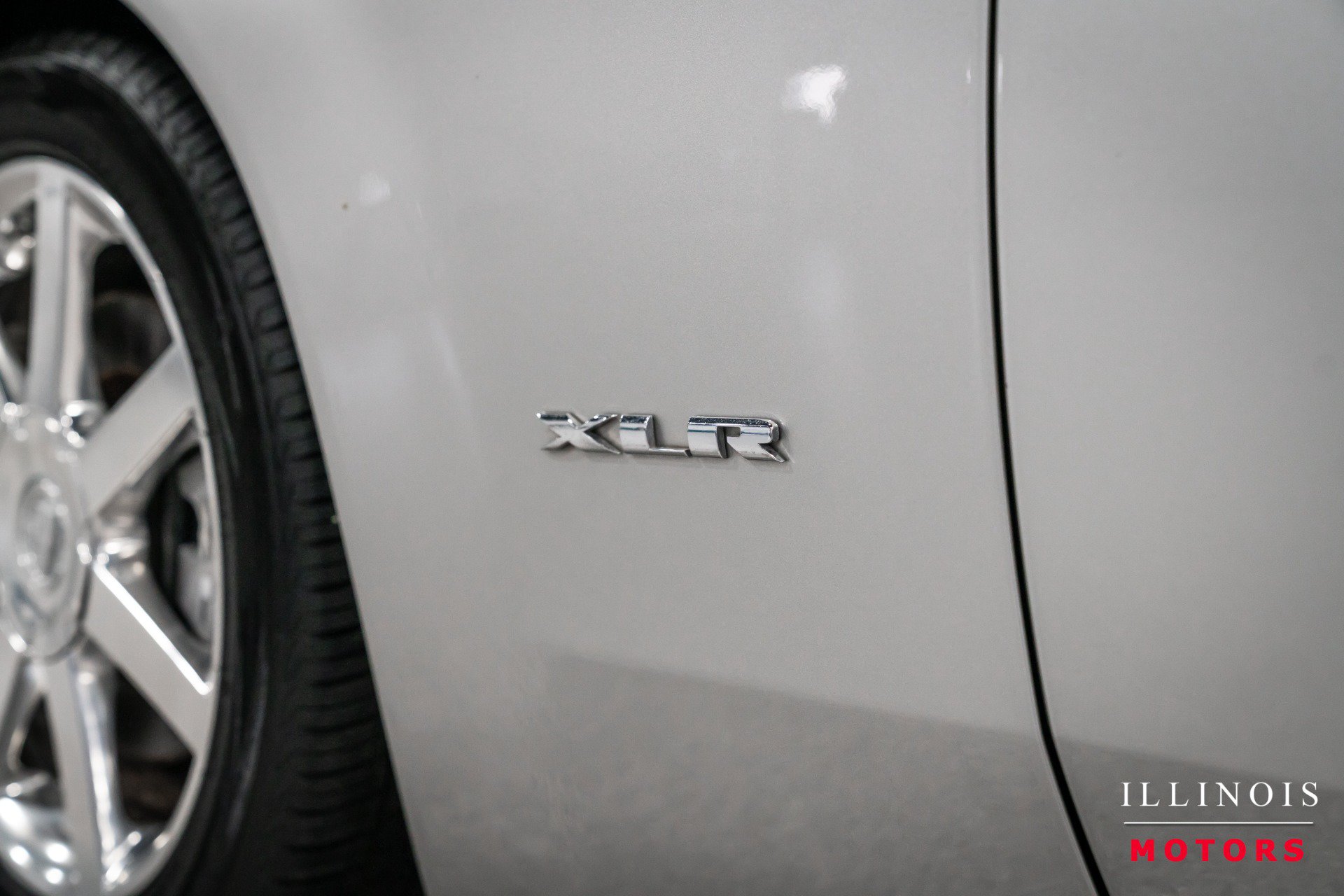 Used 2004 Cadillac XLR RWD image 14