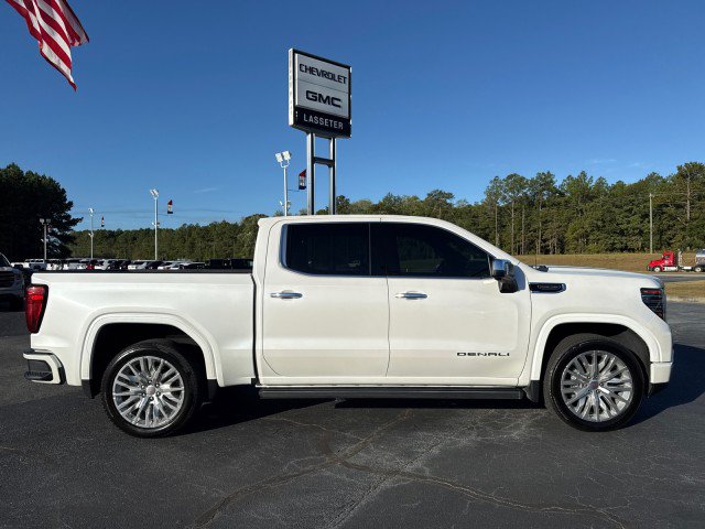 Used 2024 GMC Sierra 1500 Denali w/ Technology Package AWD/4WD image 2