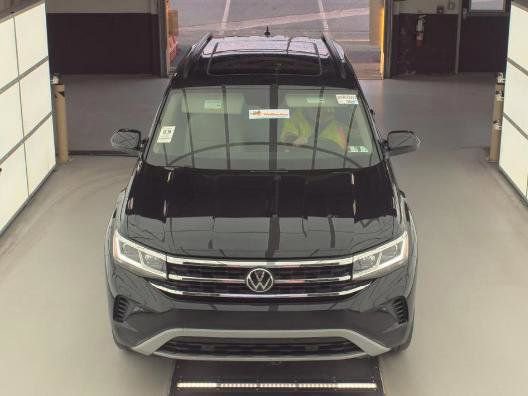 Used 2022 Volkswagen Atlas SE image 2