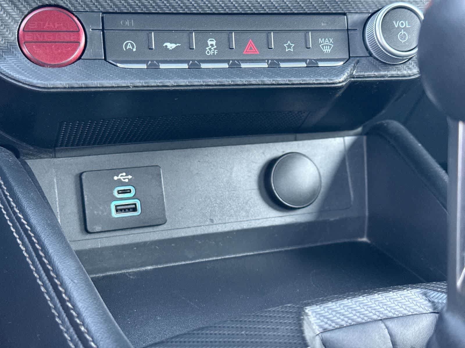 Used 2025 Ford Mustang GT Premium RWD image 37
