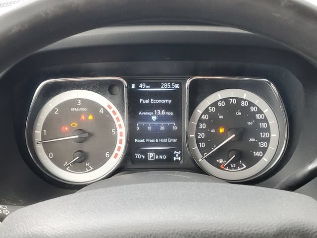Used 2017 Nissan Titan SV AWD/4WD image 19