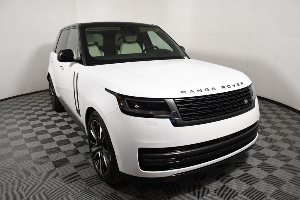 Used 2026 Land Rover Range Rover SE AWD/4WD image 9