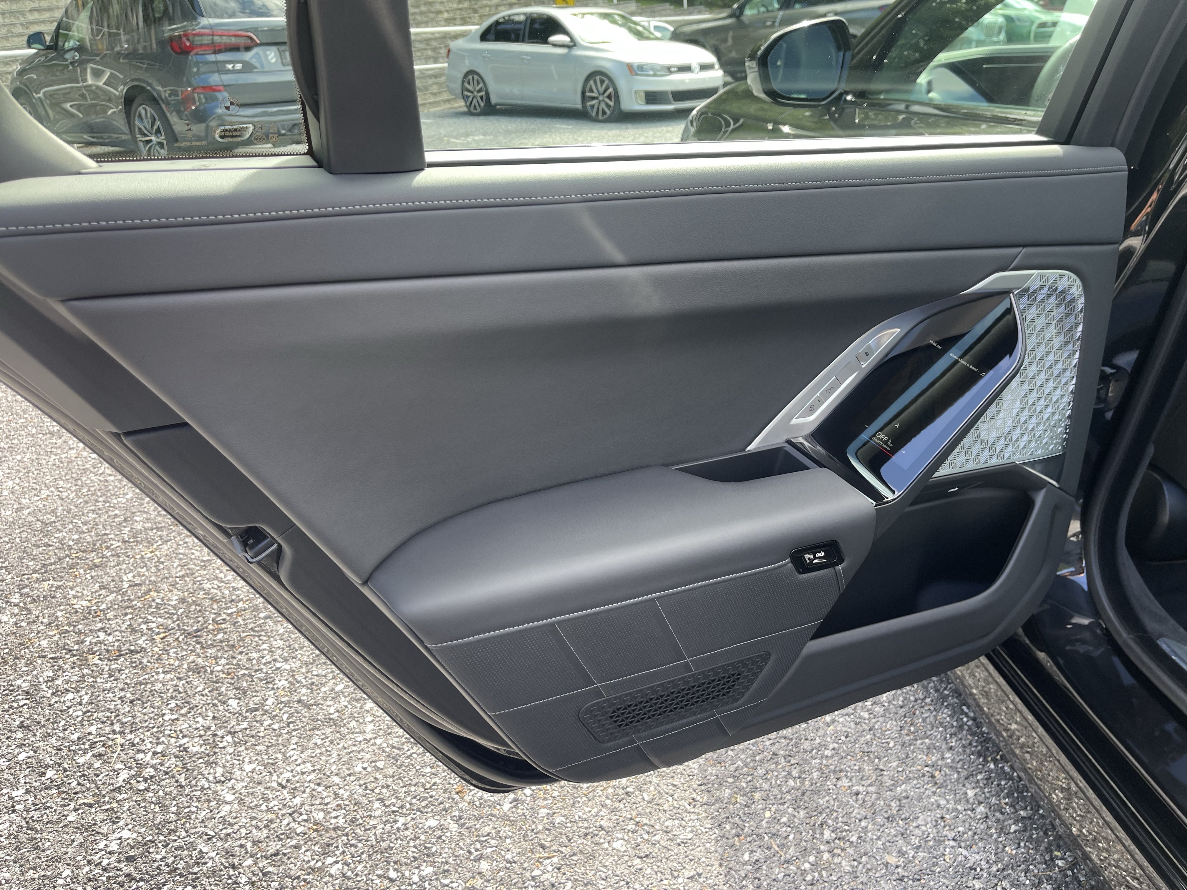 Certified 2025 BMW 760i xDrive AWD/4WD image 14