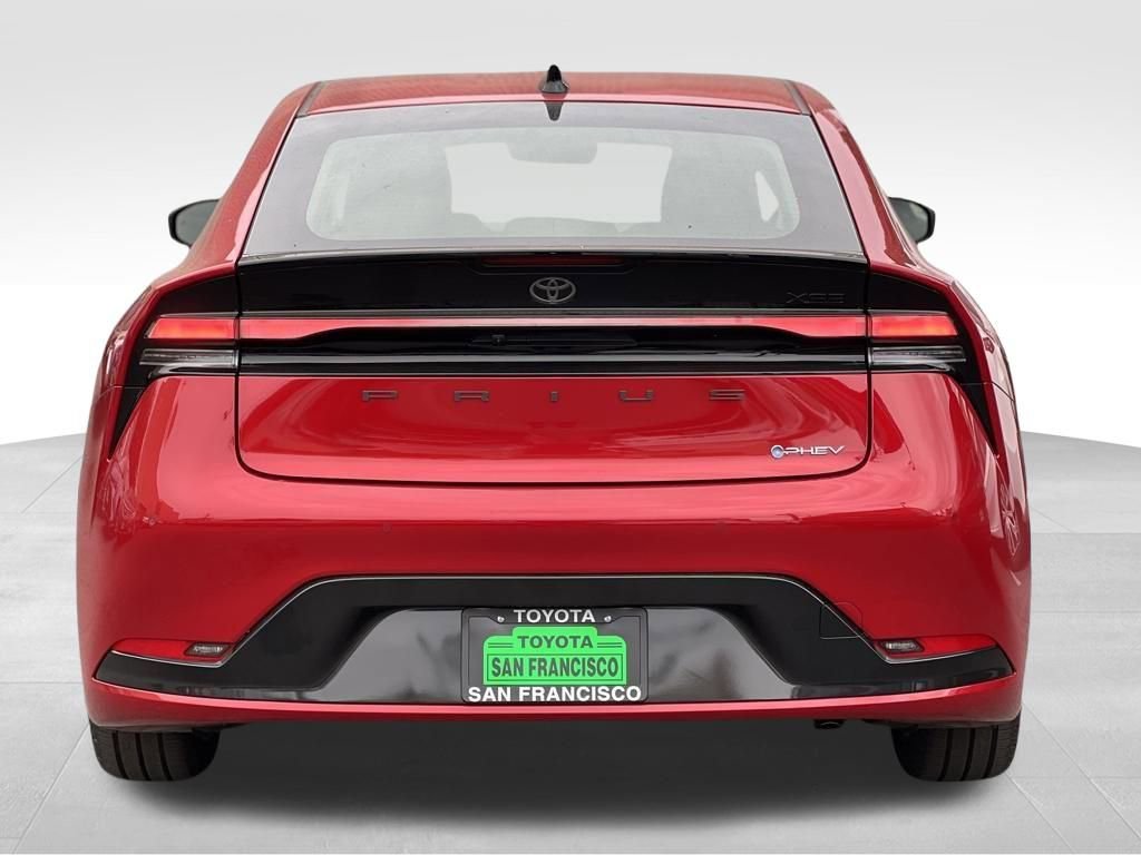 New 2026 Toyota Prius Plug-In Hybrid image 4