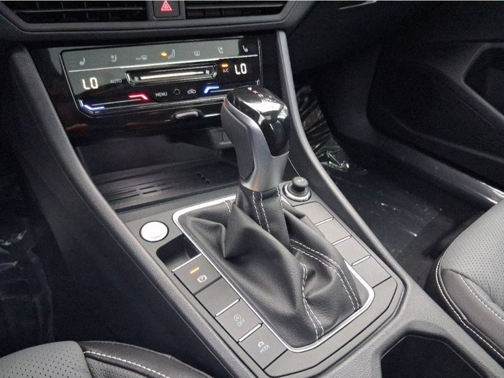 New 2026 Volkswagen Jetta SEL FWD image 10