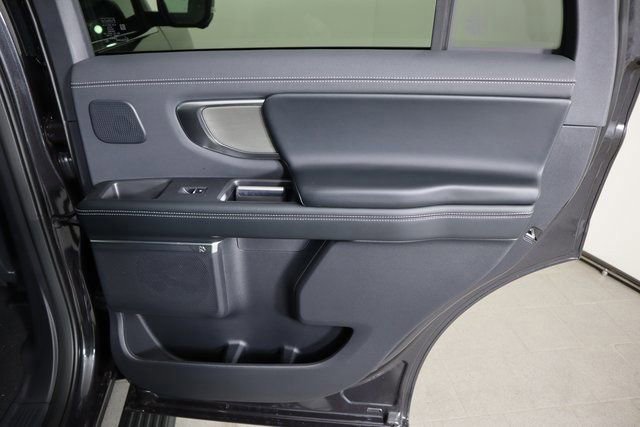 New 2025 Ford Expedition Platinum w/ Driver's Package image 19