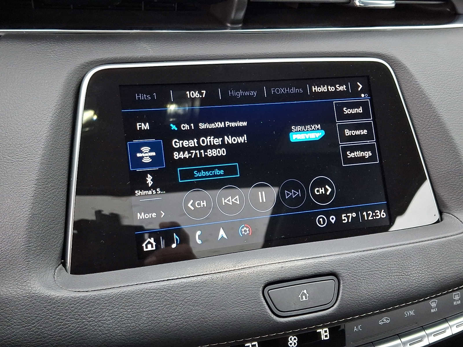 Used 2023 Cadillac XT4 Premium Luxury AWD/4WD image 18