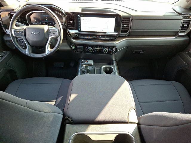 Used 2024 Chevrolet Silverado 1500 LT Trail Boss image 2