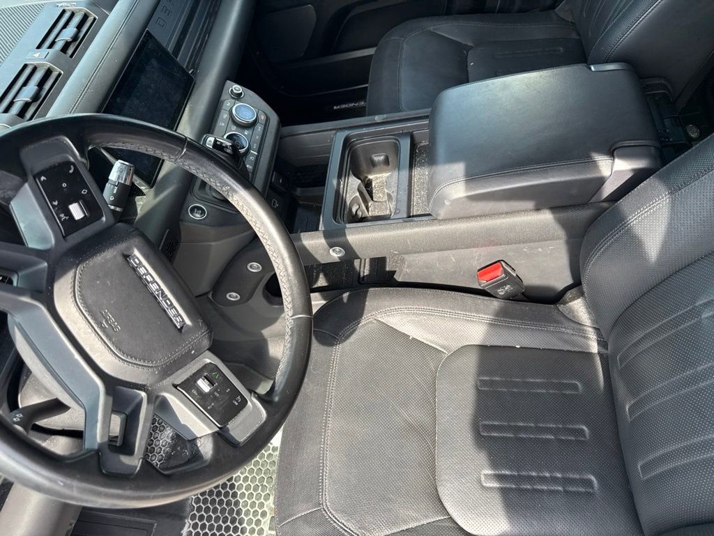 Used 2021 Land Rover Defender 110 X-Dynamic HSE AWD/4WD image 13