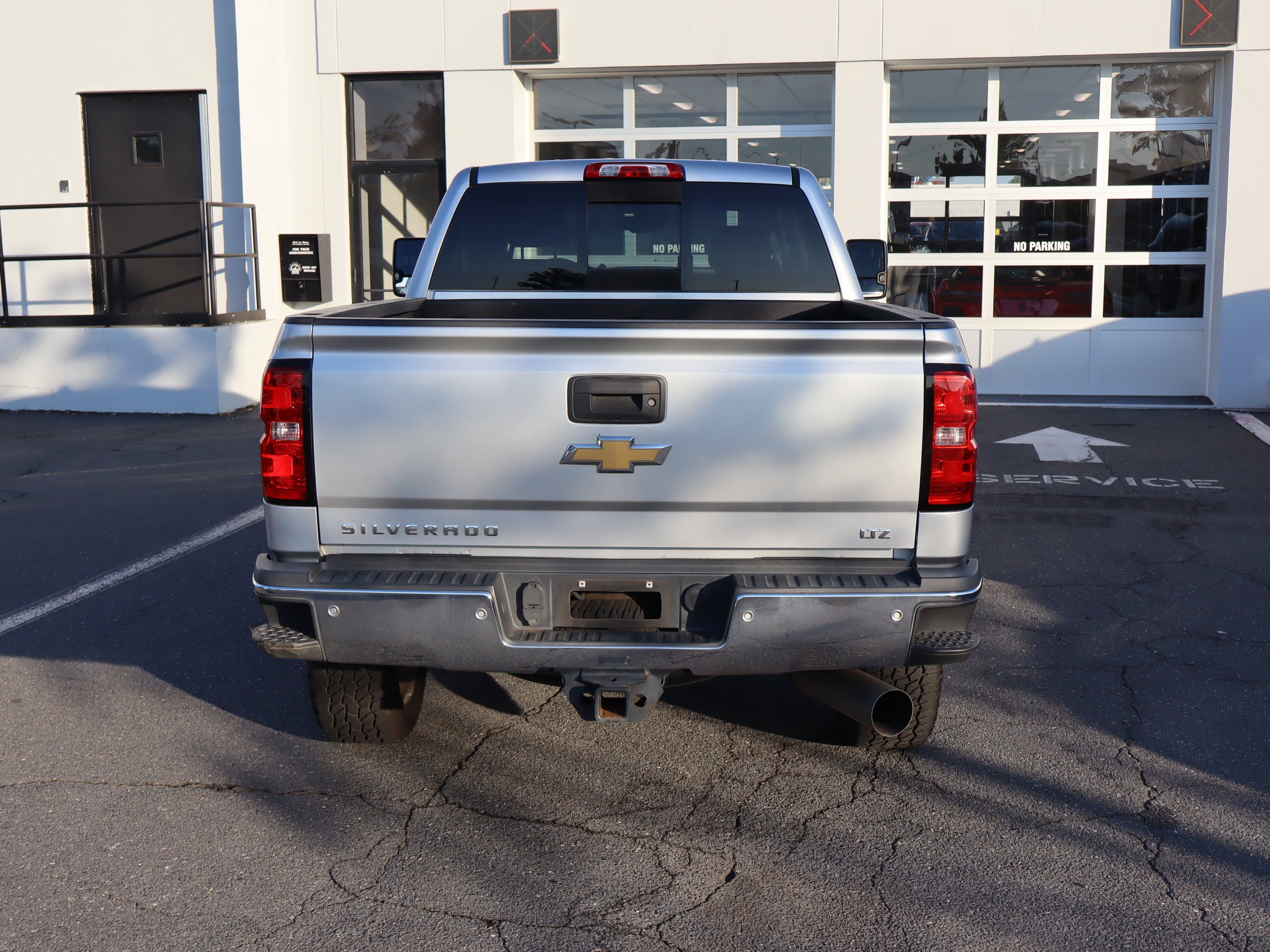 Used 2018 Chevrolet Silverado 2500 LTZ w/ Duramax Plus Package AWD/4WD image 21