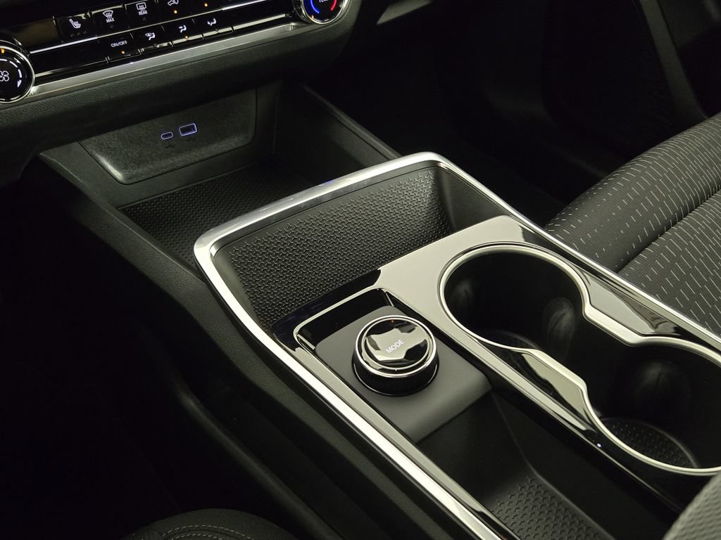New 2026 Chevrolet Equinox LT w/ Safety and Technology Package FWD image 20