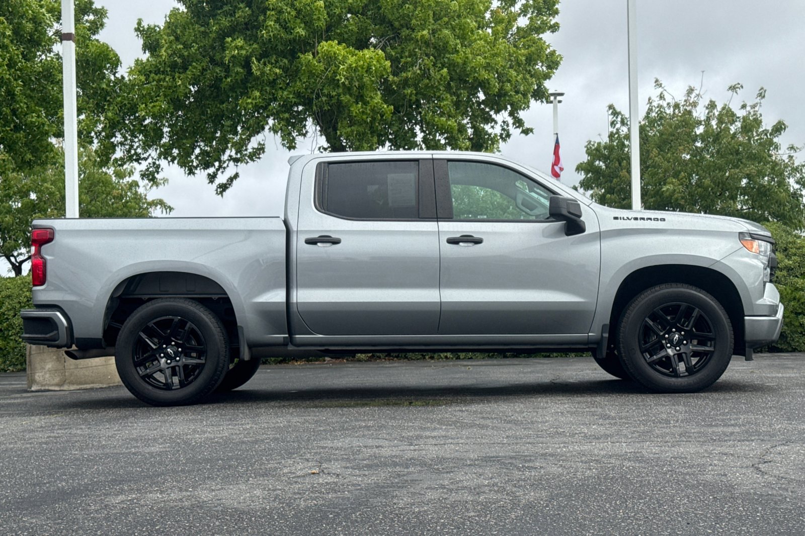 Used 2024 Chevrolet Silverado 1500 Custom w/ LPO, Dark Essentials Package RWD image 3