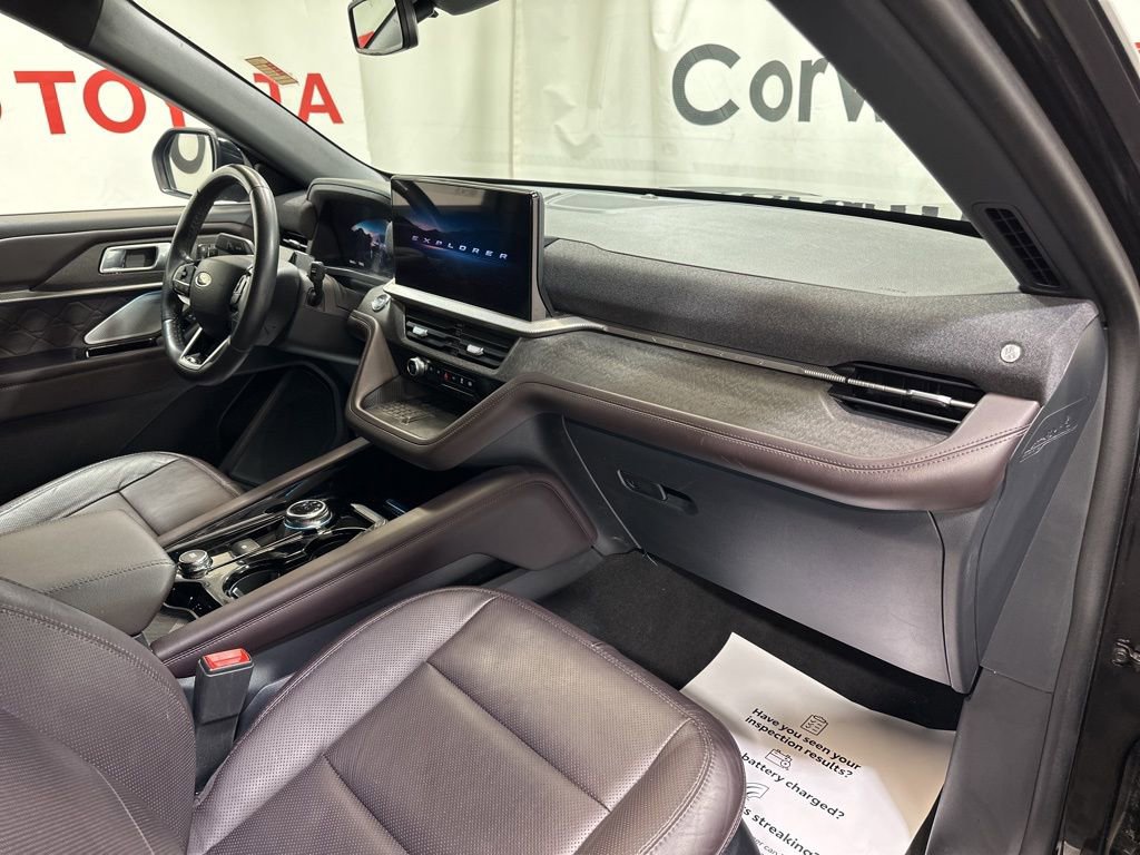 Used 2025 Ford Explorer Platinum w/ LUX Leather Package AWD/4WD image 11
