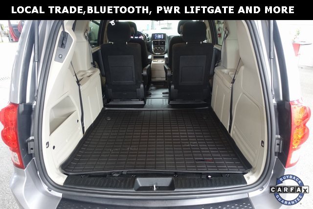 Used 2013 Dodge Grand Caravan SXT w/ Rear Park Assist Pkg image 18