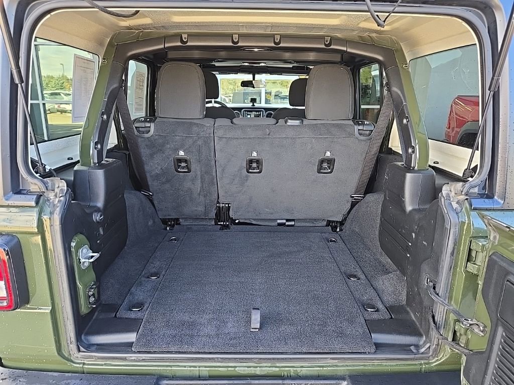 Used 2021 Jeep Wrangler Unlimited Sport AWD/4WD image 26