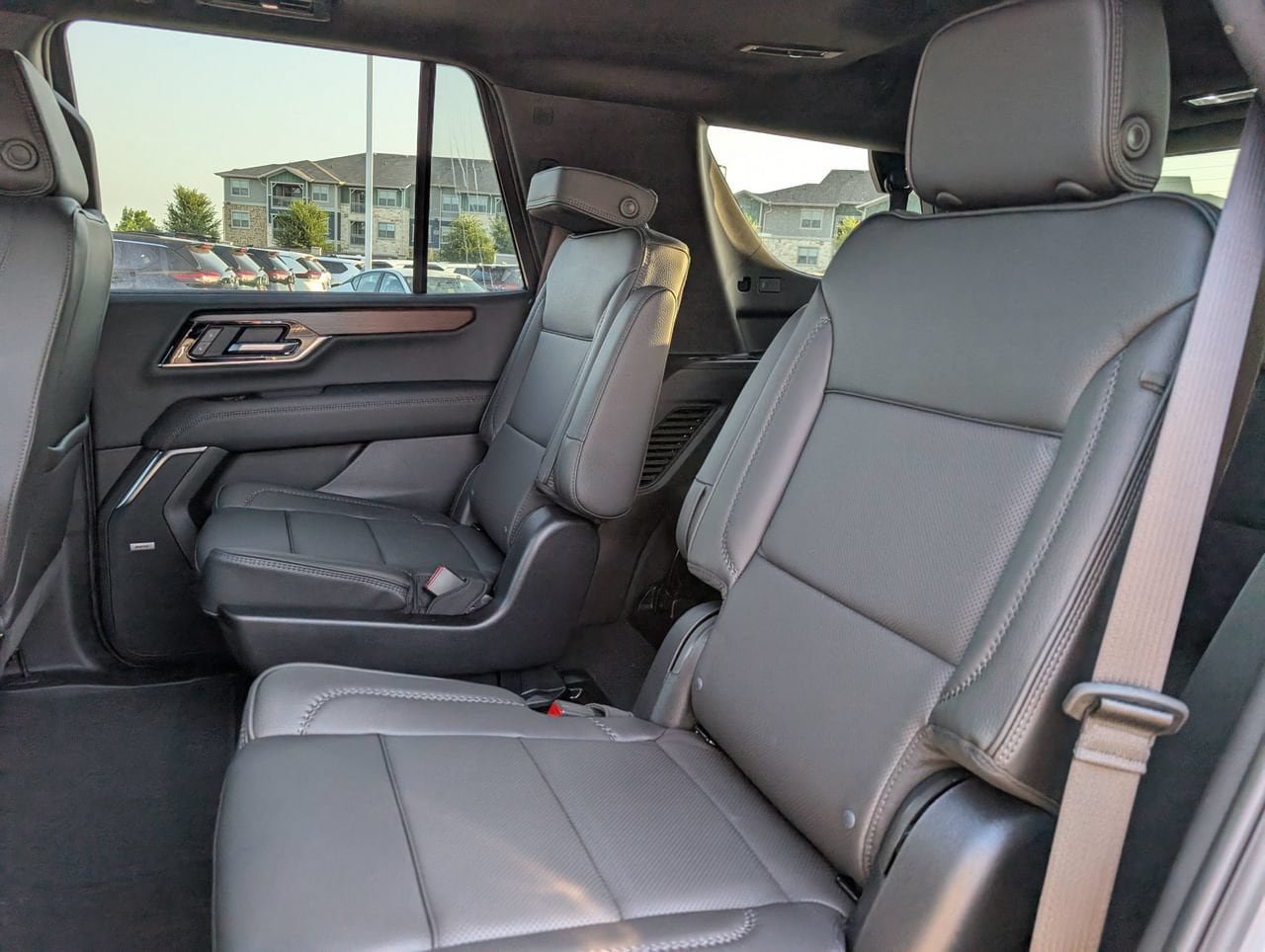New 2026 GMC Yukon Denali w/ Sun & Power Step Package AWD/4WD image 20