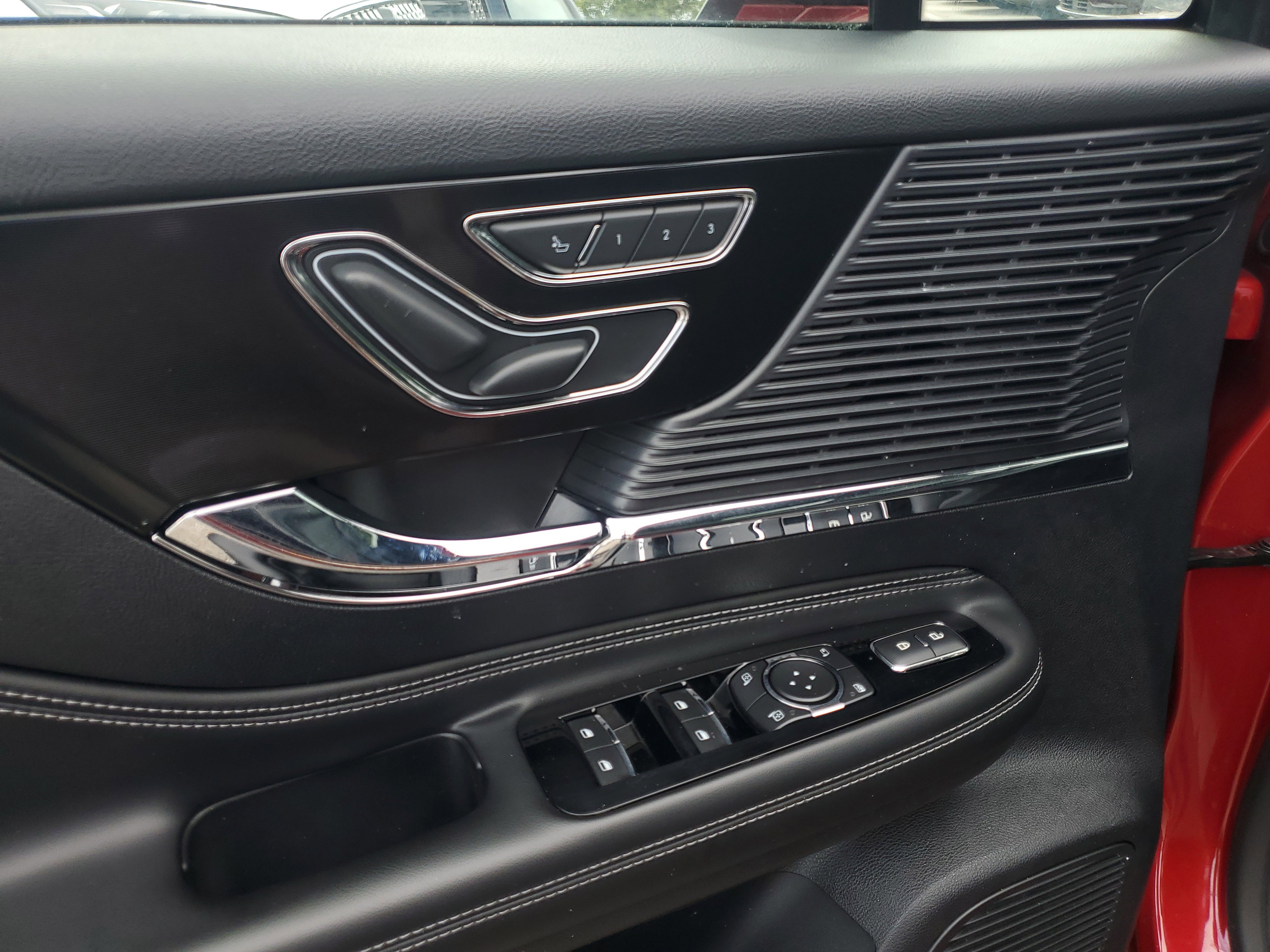 Certified 2020 Lincoln Corsair FWD image 14