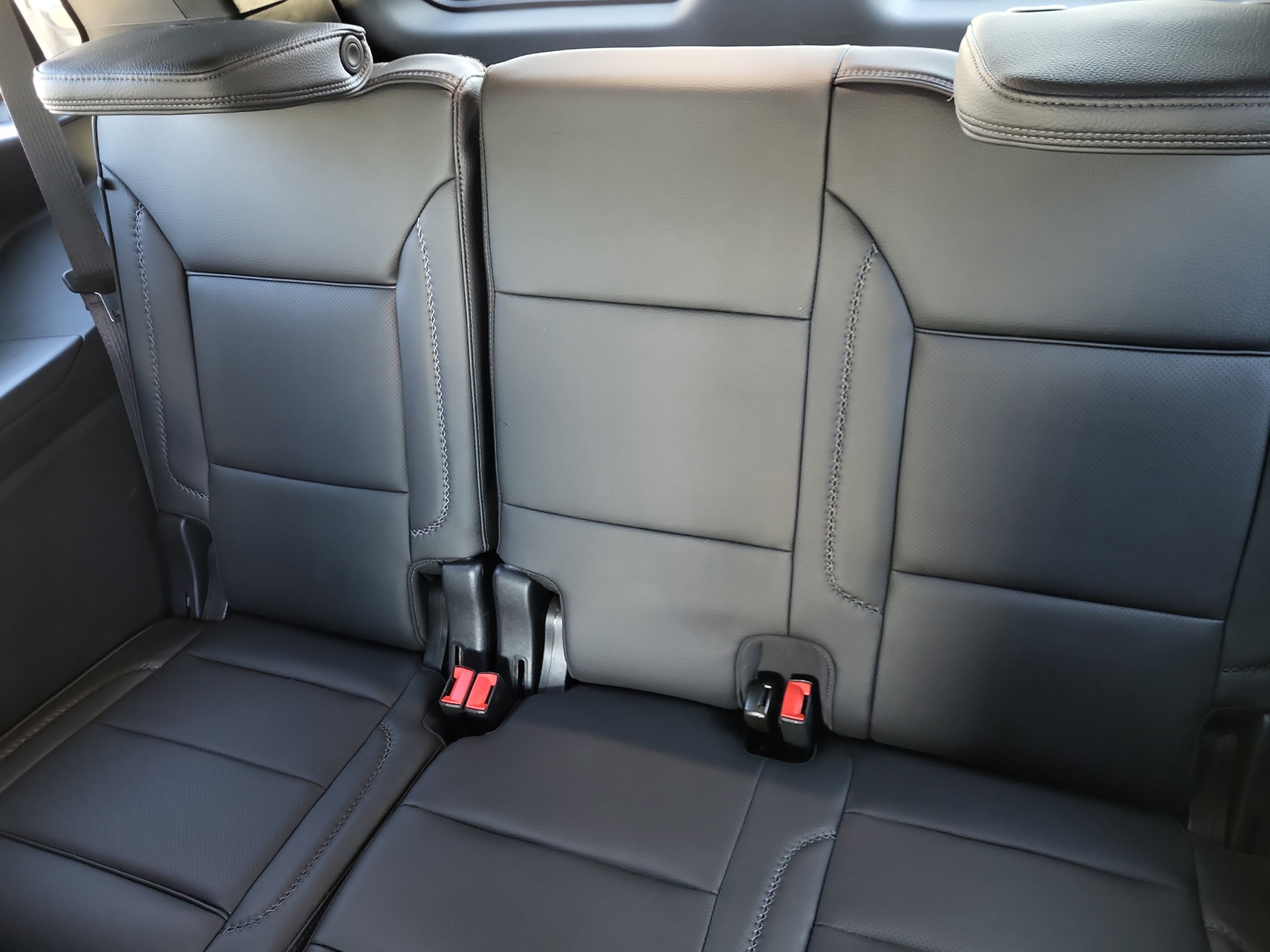 Used 2024 GMC Yukon Denali w/ Advanced Technology Package image 16