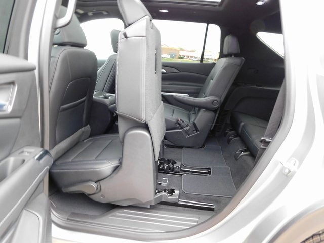 New 2026 Chevrolet Traverse LT w/ Sun and Wheel Package image 33