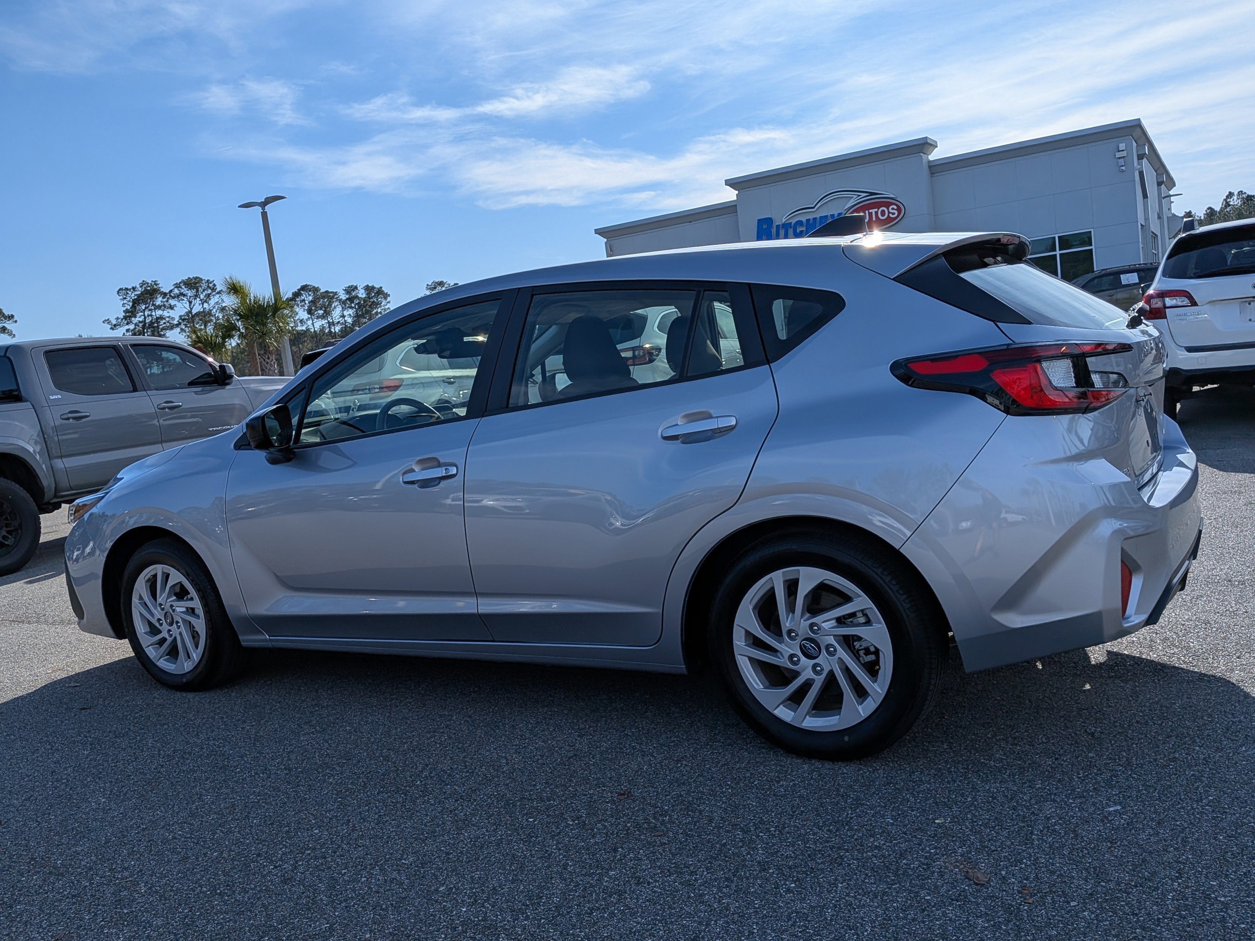 Certified 2025 Subaru Impreza 2.0i image 6