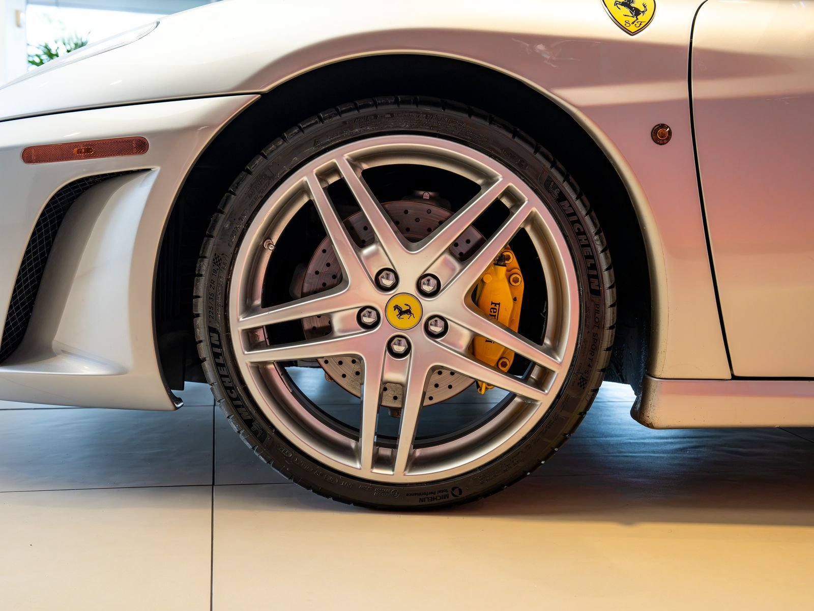 Used 2006 Ferrari F430 Spider RWD image 3