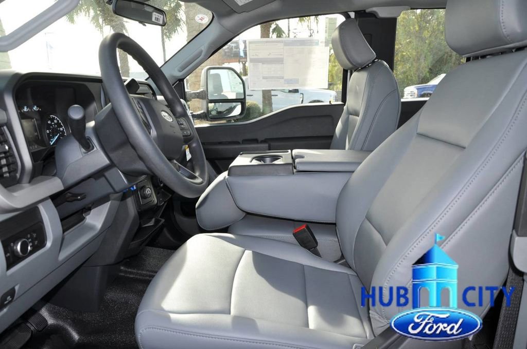 New 2026 Ford F250 XL w/ Camper Package image 3
