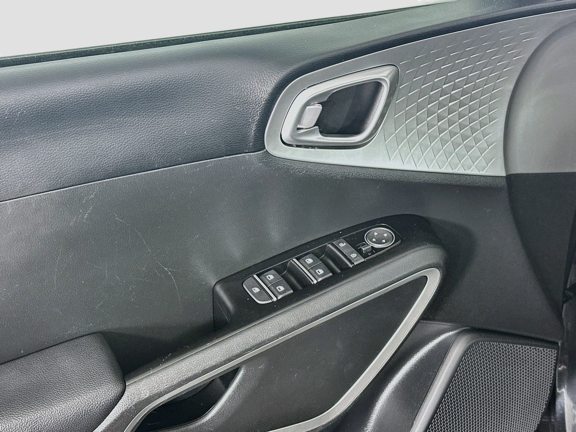 Used 2025 Kia Soul LX w/ LX Technology Package FWD image 15