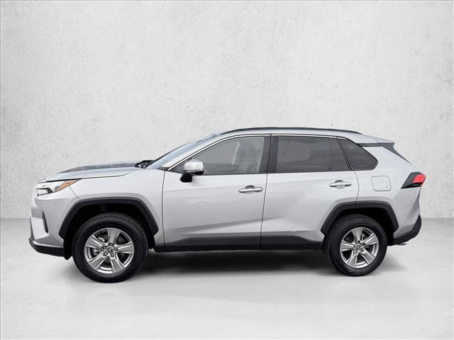 Used 2025 Toyota RAV4 XLE AWD/4WD image 4