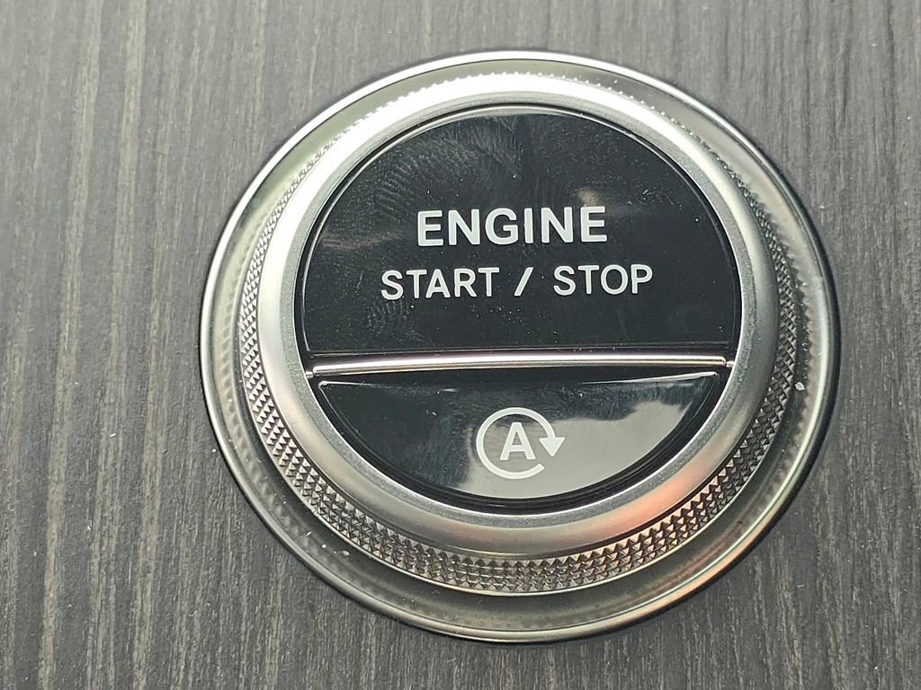 Certified 2026 Mercedes-Benz GLC 300 4MATIC image 38